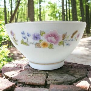 6 VINTAGE~RICE BOWLS~WHITE PORCELAIN W/DELICATE FLORALS~GOLD RIM & BASE~G12*​